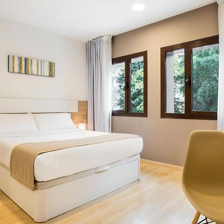 Ginosi Pedralbes Hotel Barcelona Eksteriør bilde