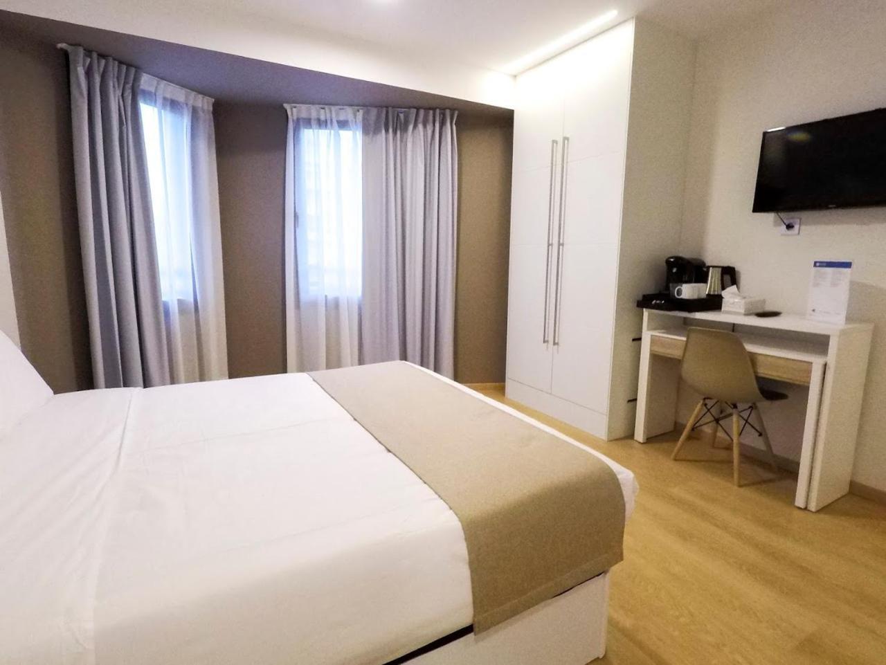 Ginosi Pedralbes Hotel Barcelona Eksteriør bilde